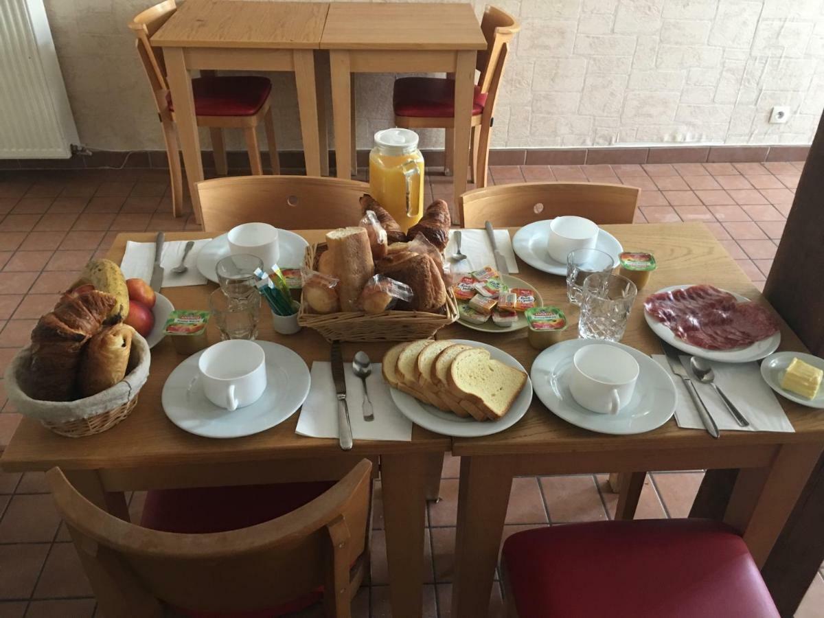 Hotel De L Image Illiers-Combray Екстер'єр фото